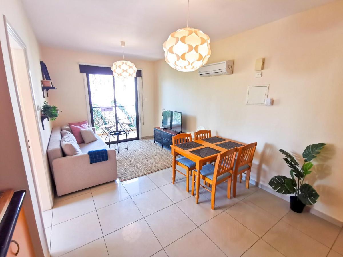 Sunny Pool Apartment Voroklini Exterior photo